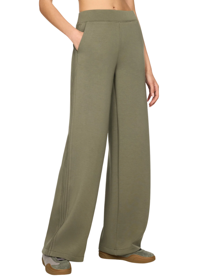 SPANX AirEssentials® Pintuck Wide Leg Pant