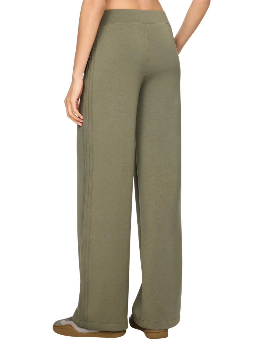 SPANX AirEssentials® Pintuck Wide Leg Pant