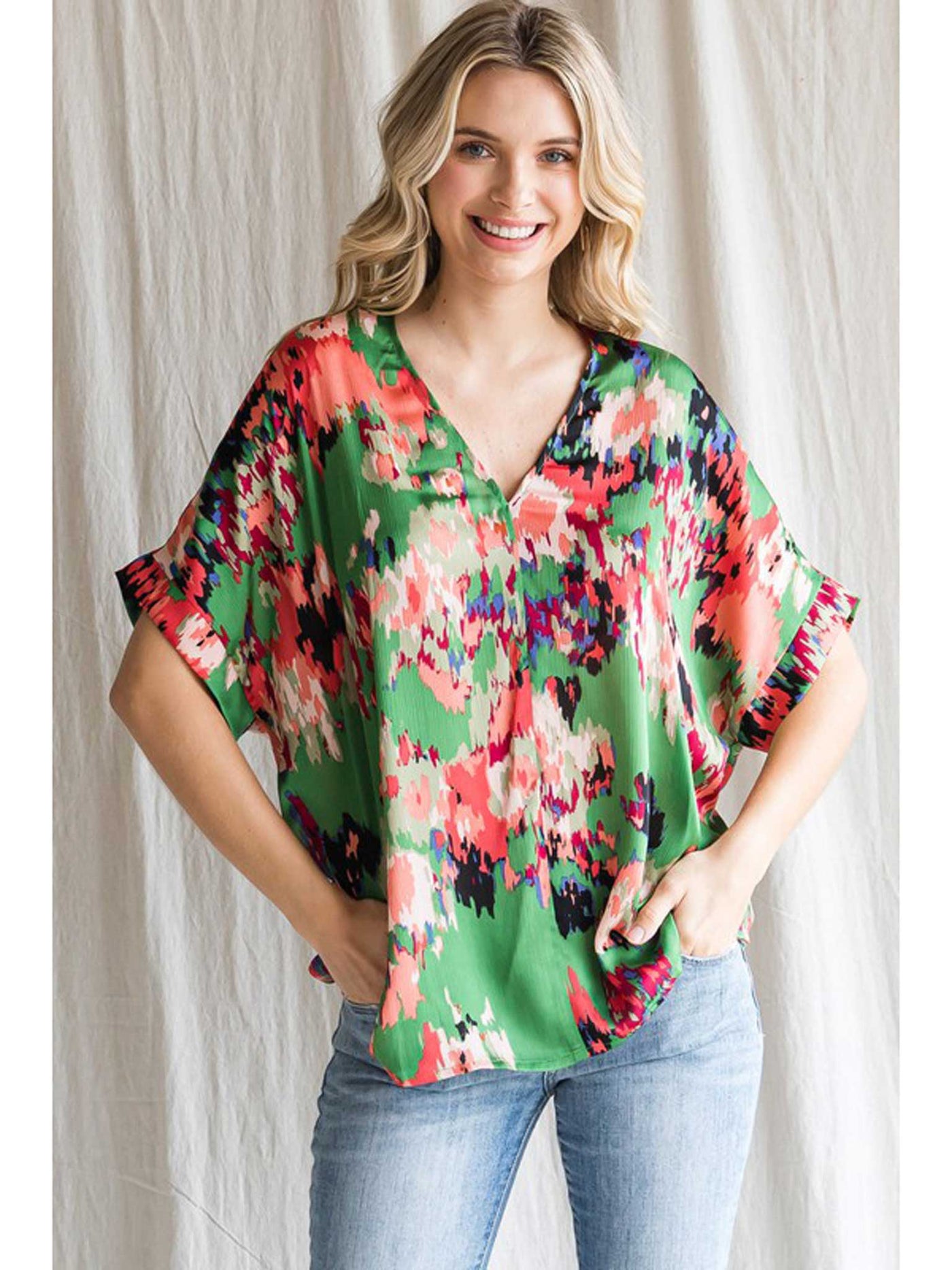 Curvy Live Colorfully Print Top