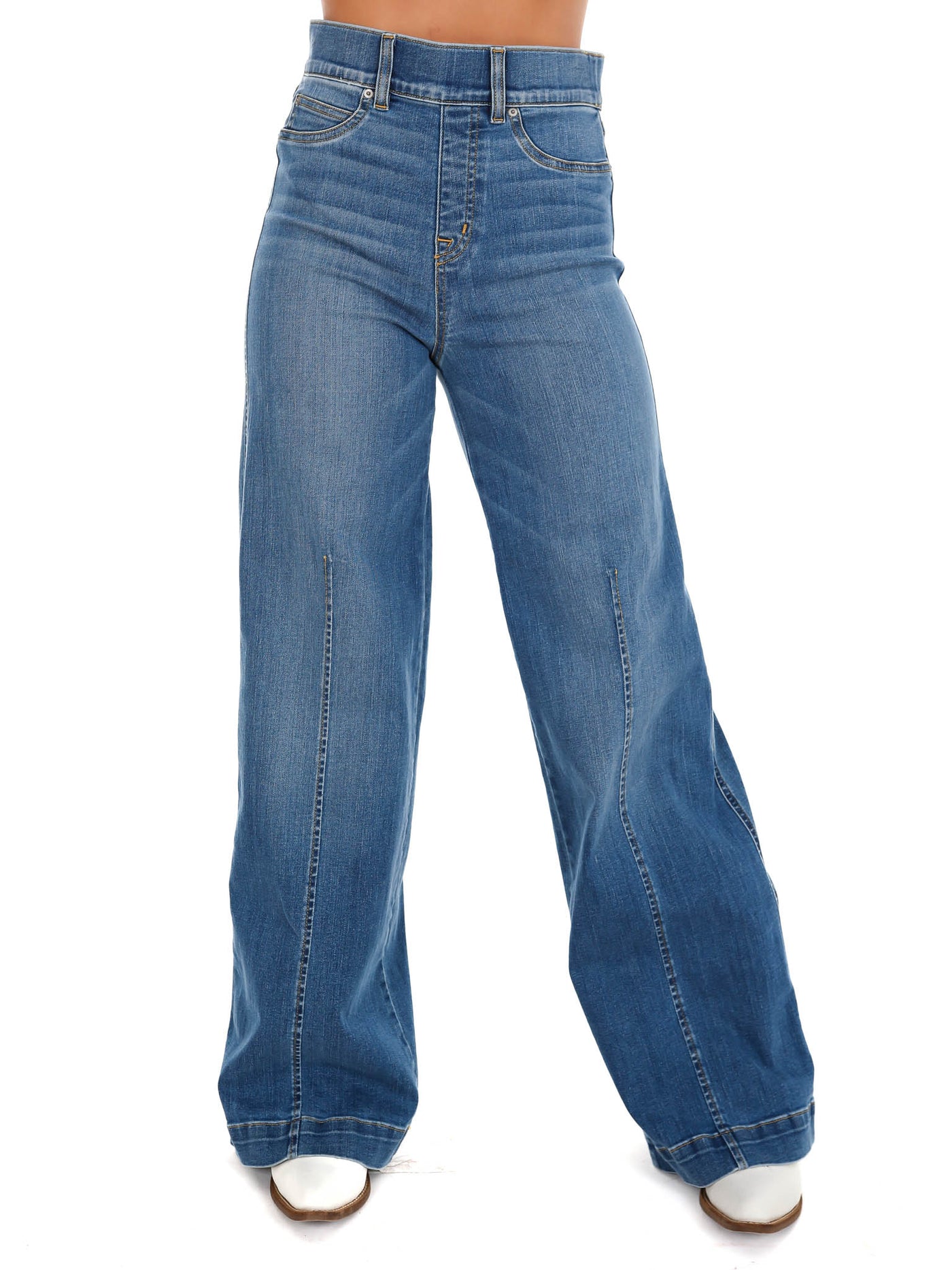 Seamed-Front Wide-Leg Jeans