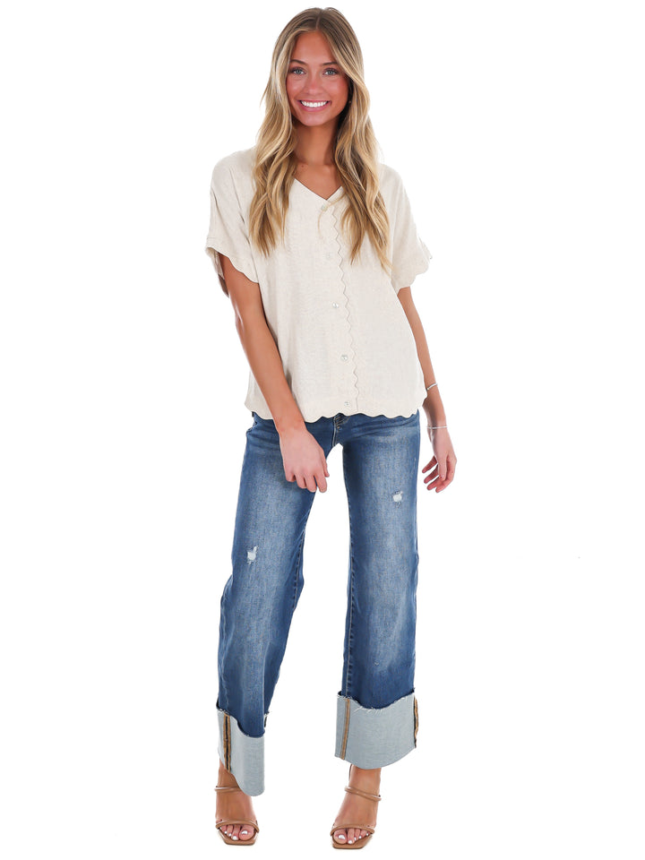 Refined Edge Linen Scallop Button Up Top