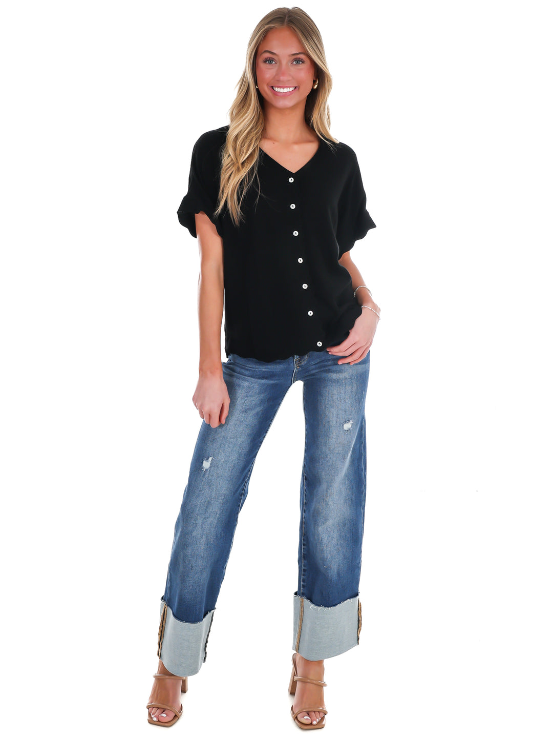 Refined Edge Linen Scallop Button Up Top