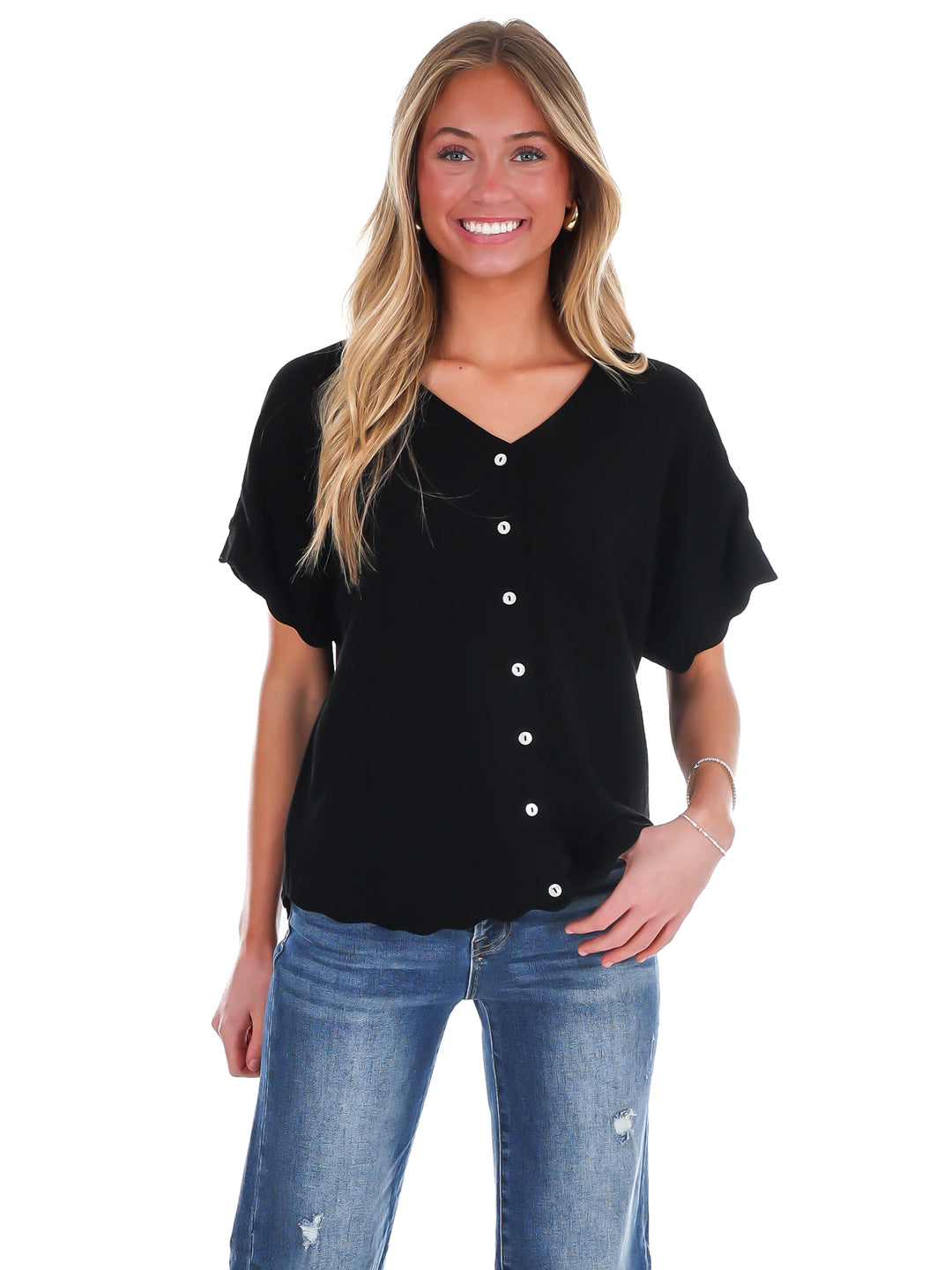 Refined Edge Linen Scallop Button Up Top
