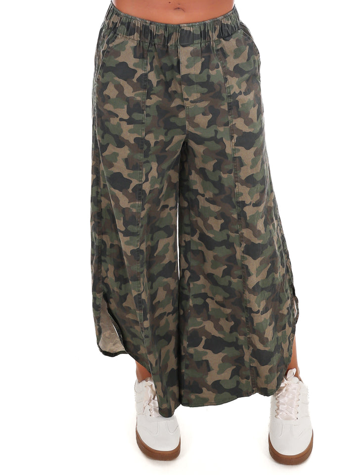 Off the Grid Tulip Camo Pants