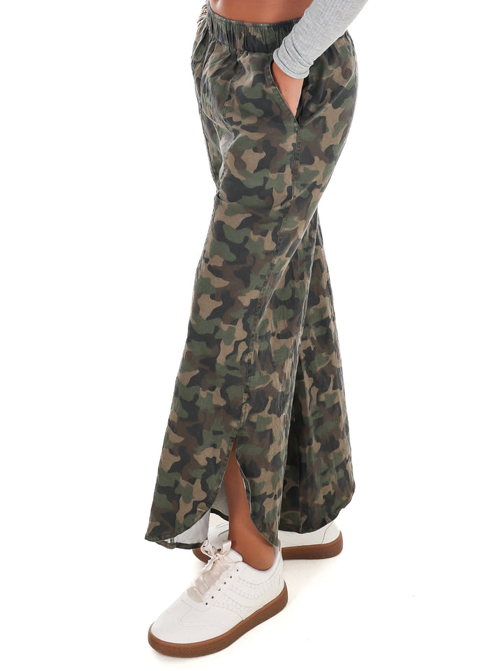 Off the Grid Tulip Camo Pants