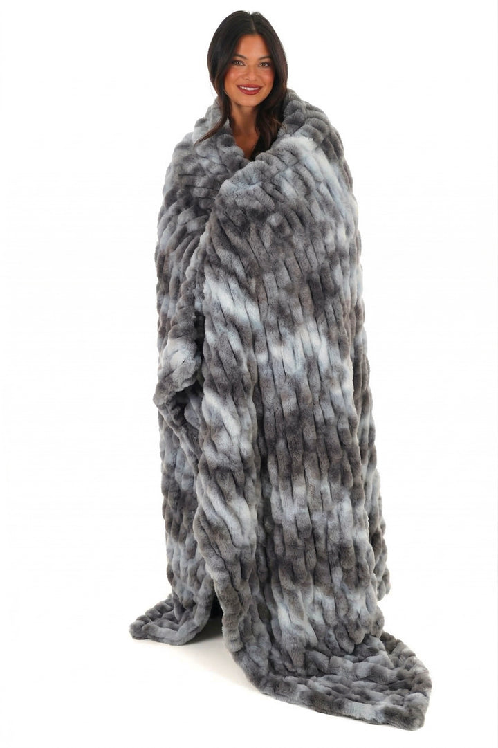 Josie's Faux Fur Ruched Blanket