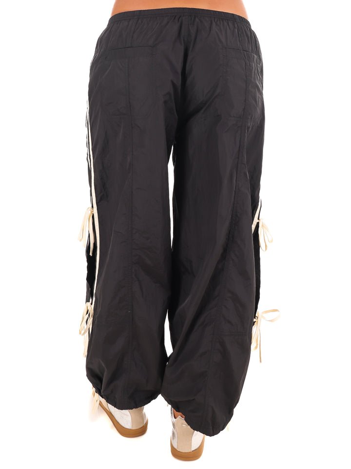 Striped Side Bow Windbreaker Pants