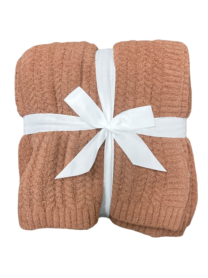 Jumbo Cable Knit Plush Blanket