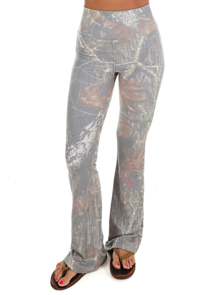 Tribe Kelley Ribbed Flare Leggings - Break Up