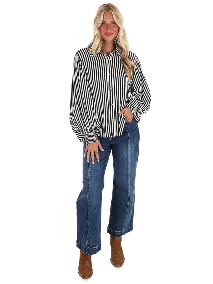 Airy Lines Stripe Top