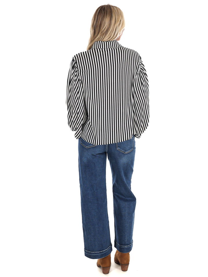 Airy Lines Stripe Top