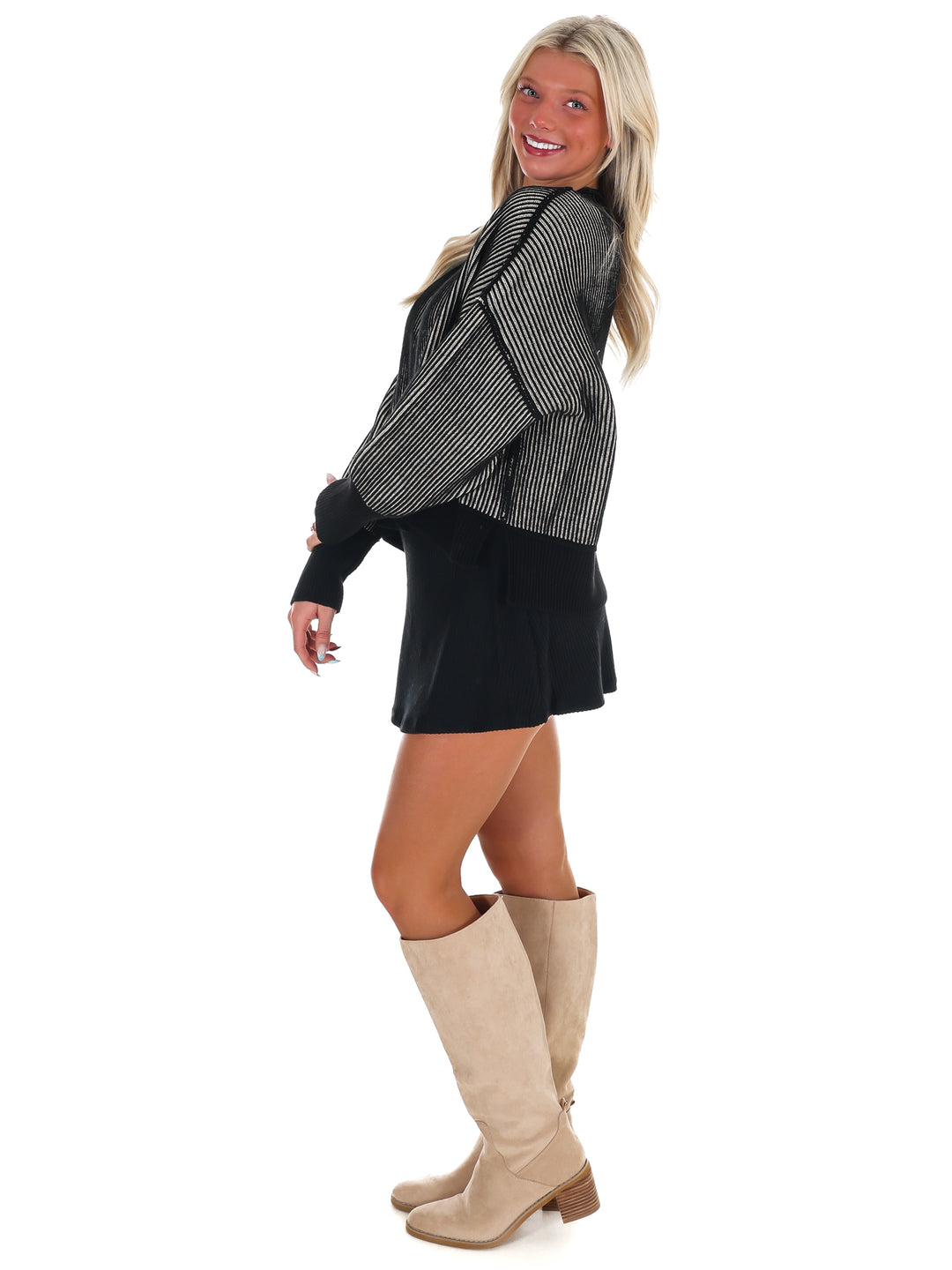 Oversized Two Tone Waist-Length Sweater Doorbuster