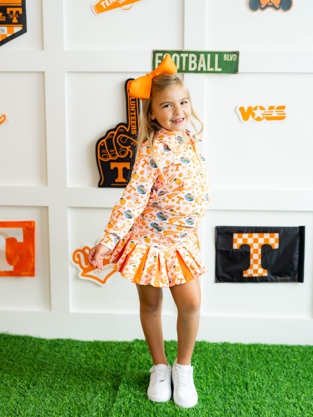 Vols Vibes Quarter Zip Pleated Skort Set