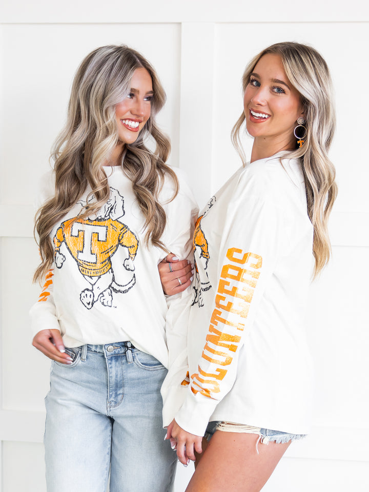 Volunteers Smokey Oversized Long Sleeve Tee