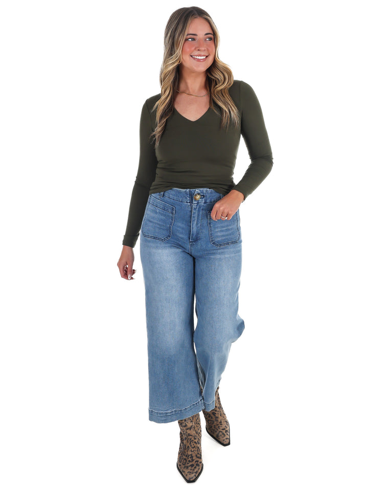 Lead the Way Double Layer V-Neck Fitted Top