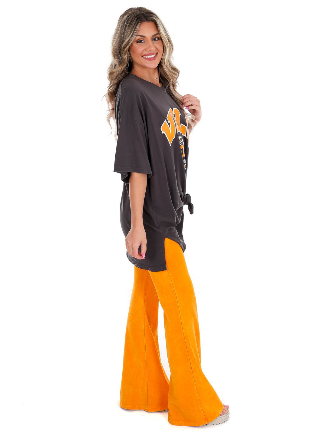 Tennessee Black Winnie Oversized Tee