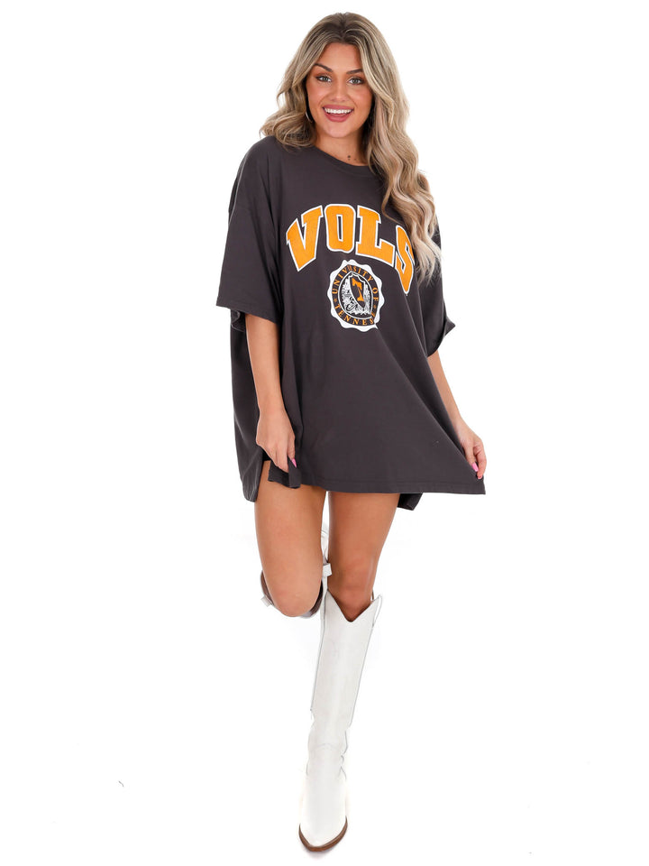 Tennessee Black Winnie Oversized Tee