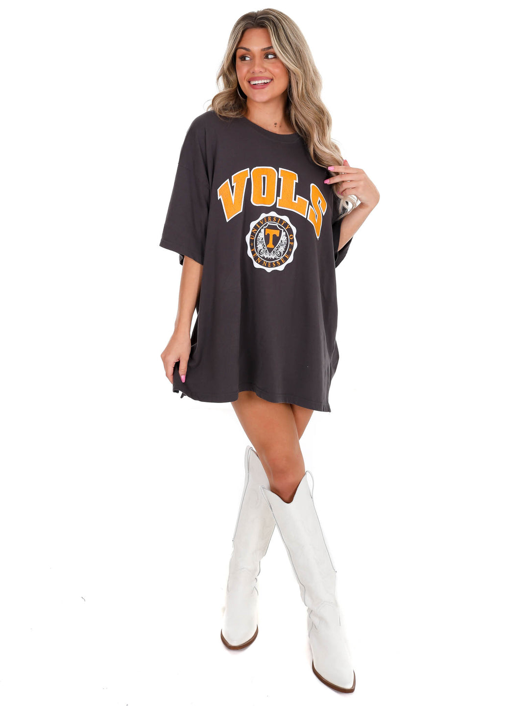 Tennessee Black Winnie Oversized Tee